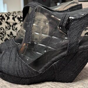 Women's Black Wedge Sandals - Stylish Everyday Comfort